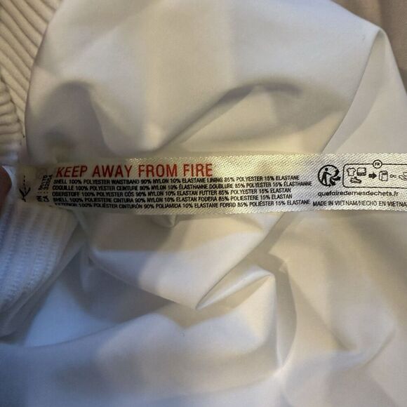 Free People Carpe Diem White Athletic Running Shorts Size Medium Relaxed Fit New - Picture 7 of 9